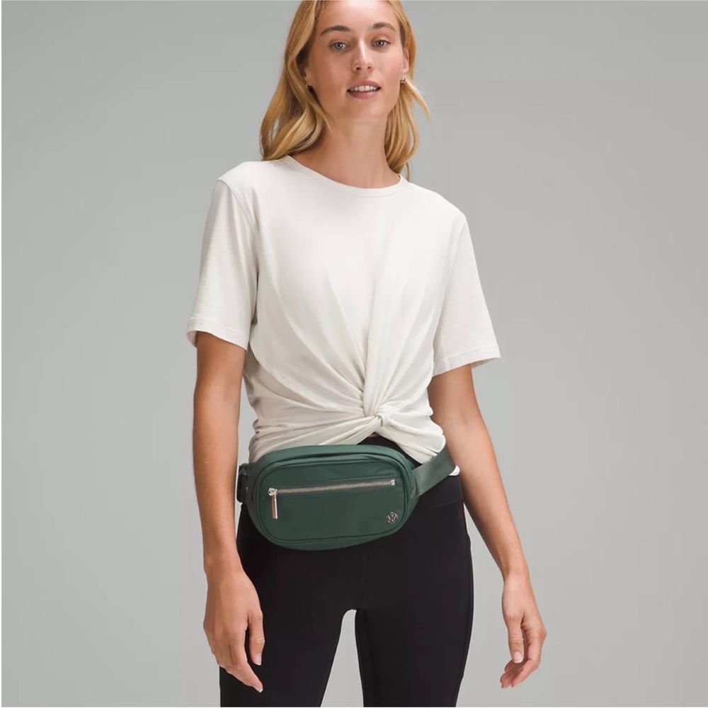 NWT Lululemon Wunderlust Belt Bag - Picture 5 of 5